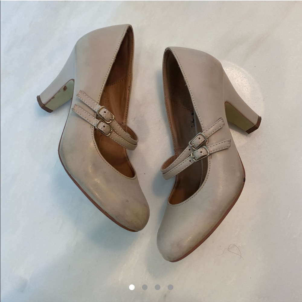 beige heels